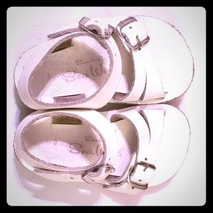See Wees toddler sandals